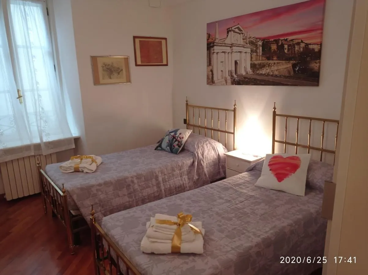 Nyaraló Emy & Lu Casa Vacanza Citta' Alta Bergamo
